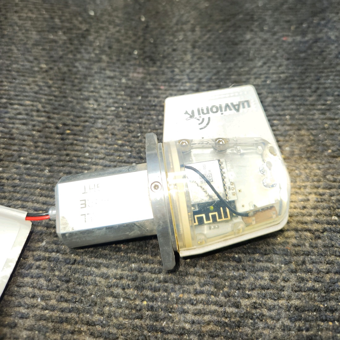 Used aircraft parts for sale, UAV-1002183-001 uAvioni Cessna 182G LED ADS-B Out Tailcone Light Assembly