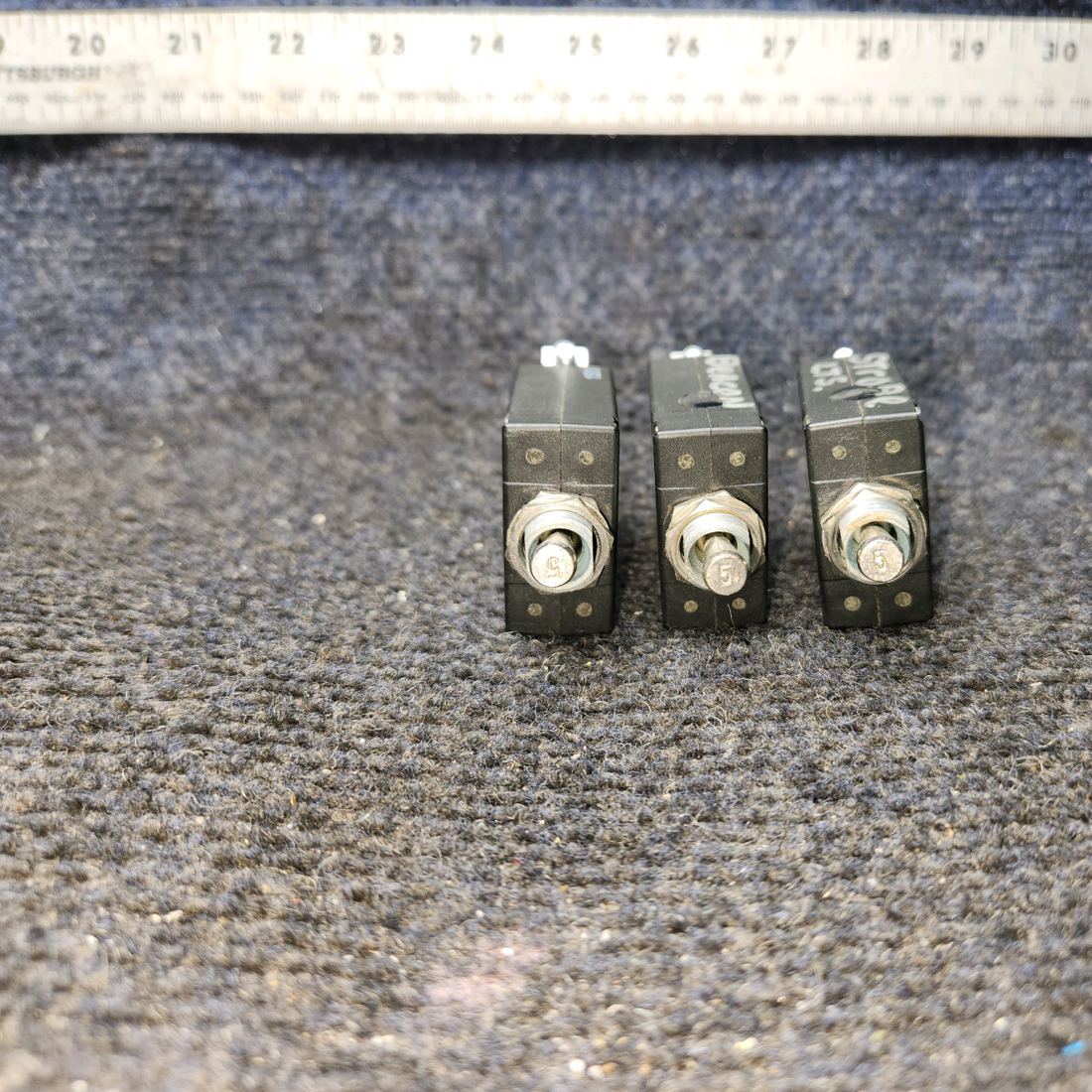 Used aircraft parts for sale, W31X2M1G5 Tyco Electronics W31 Series PIPER PA-24-250 Circuit Breaker – 5 Amps, Price per Each