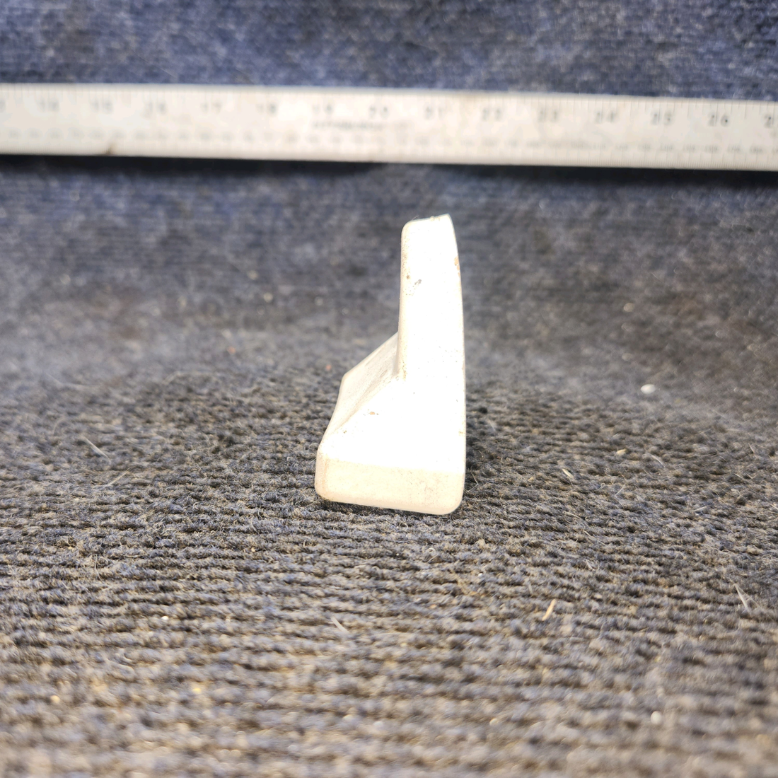 Used aircraft parts for sale, 0415010-1 cessna 172N Shoulder Harness Attach Cover