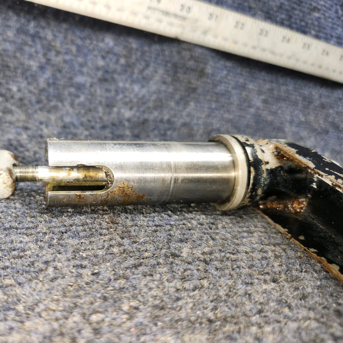 Used aircraft parts for sale, 20846-001 PIPER PA-24-250 Main Gear Bungee Arm Assembly RH