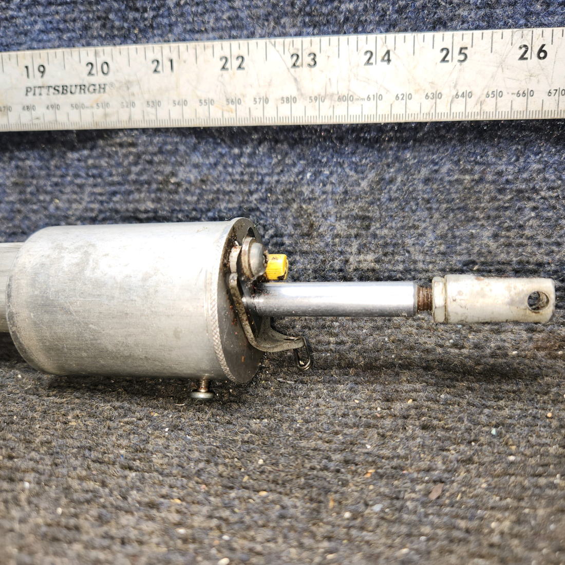 Used aircraft parts for sale, 0541138-20 cessna 150G Brake Cylinder Assembly