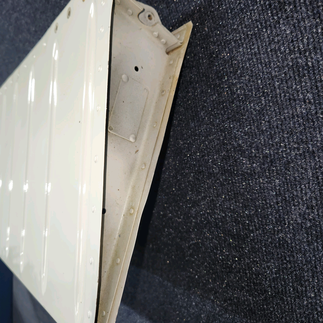 Used aircraft parts for sale, 65355-000 Piper PA-28-140 Aileron Assembly LH