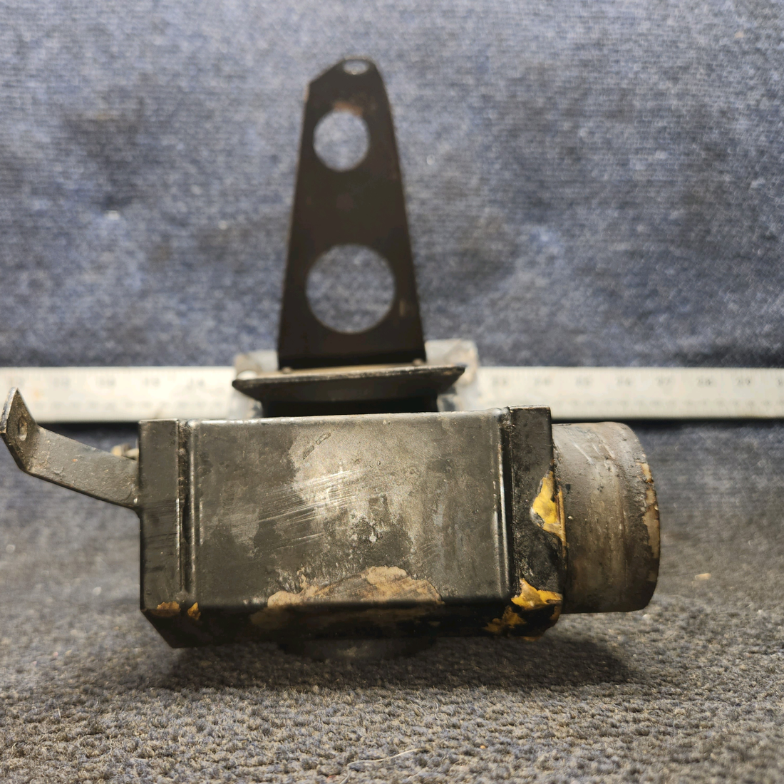 Used aircraft parts for sale, 641534 cessna 150G Carburetor Heat Airbox
