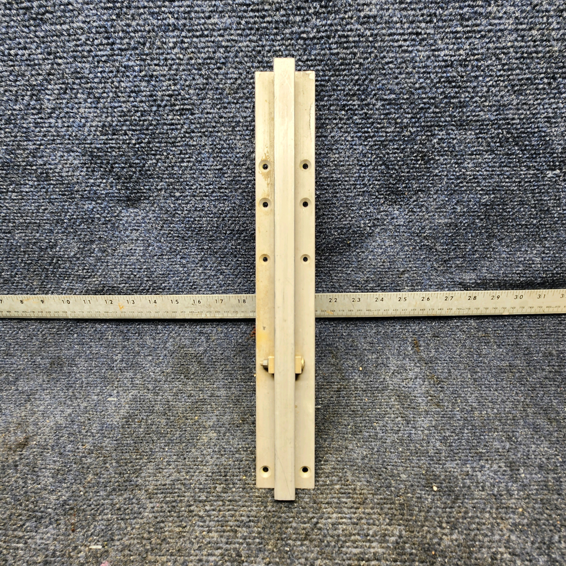 Used aircraft parts for sale, 33-534031-31 Beechcraft F33A SIDE SEAT TRACK / REAR INDBOARD OR OUTBOARD