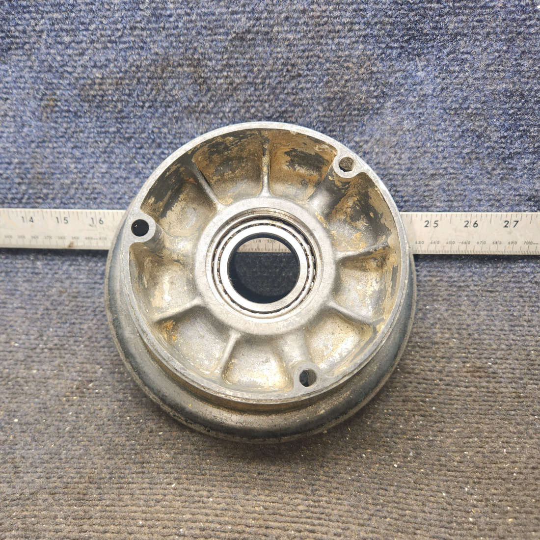 Used aircraft parts for sale, 162-27 Cleveland cessna 150G Inner Wheel Half Assembly