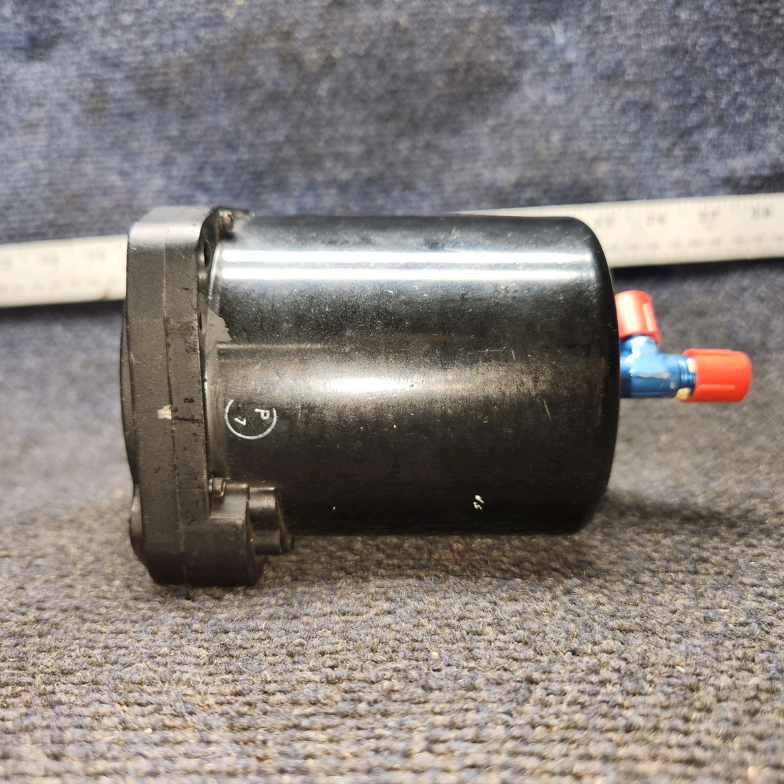 Used aircraft parts for sale, 22-204-02-A Beechcraft Beechcraft 95-B55 Vertical Speed Indicator