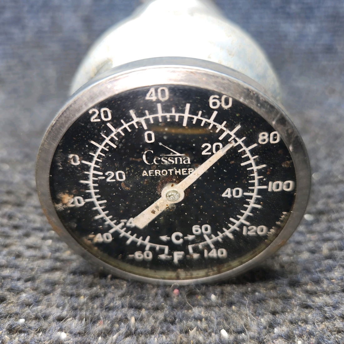 Used aircraft parts for sale, 0413163-18 Cessna 172F Outlet Assy with cap