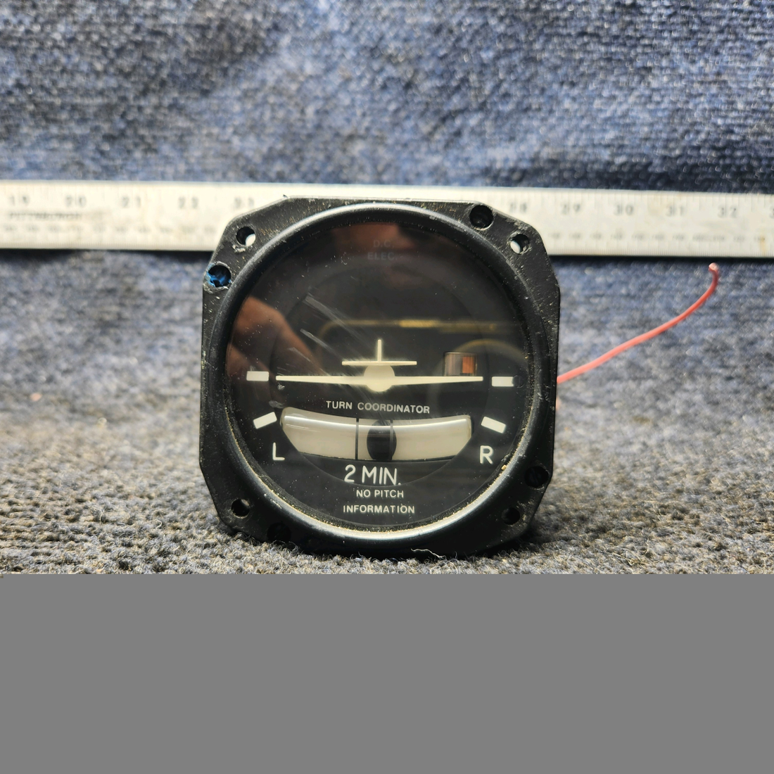 Used aircraft parts for sale, 1394T100-5Y Cessna 172E Turn and Slip Indicator (14–28 Volts)