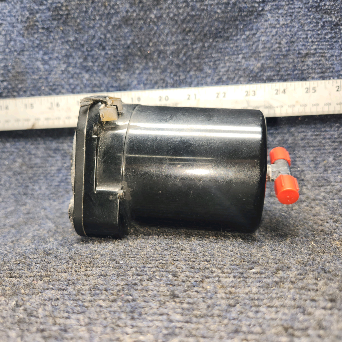 Used aircraft parts for sale, 7000 United Instruments Vertical Speed Indicator