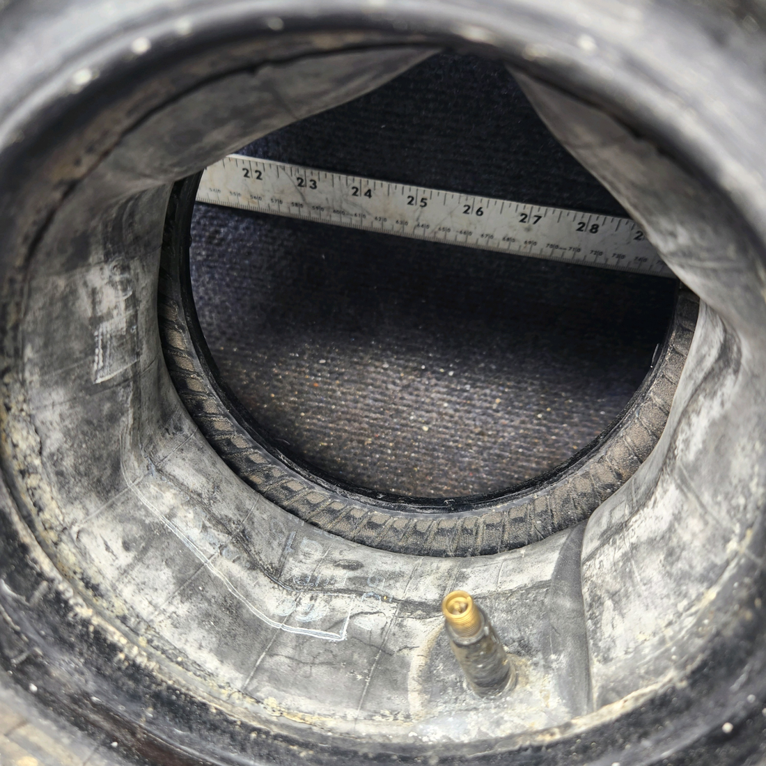 Used aircraft parts for sale, 606C66-8 Goodyear Beechcraft 35-33 Flight Custom III Tire