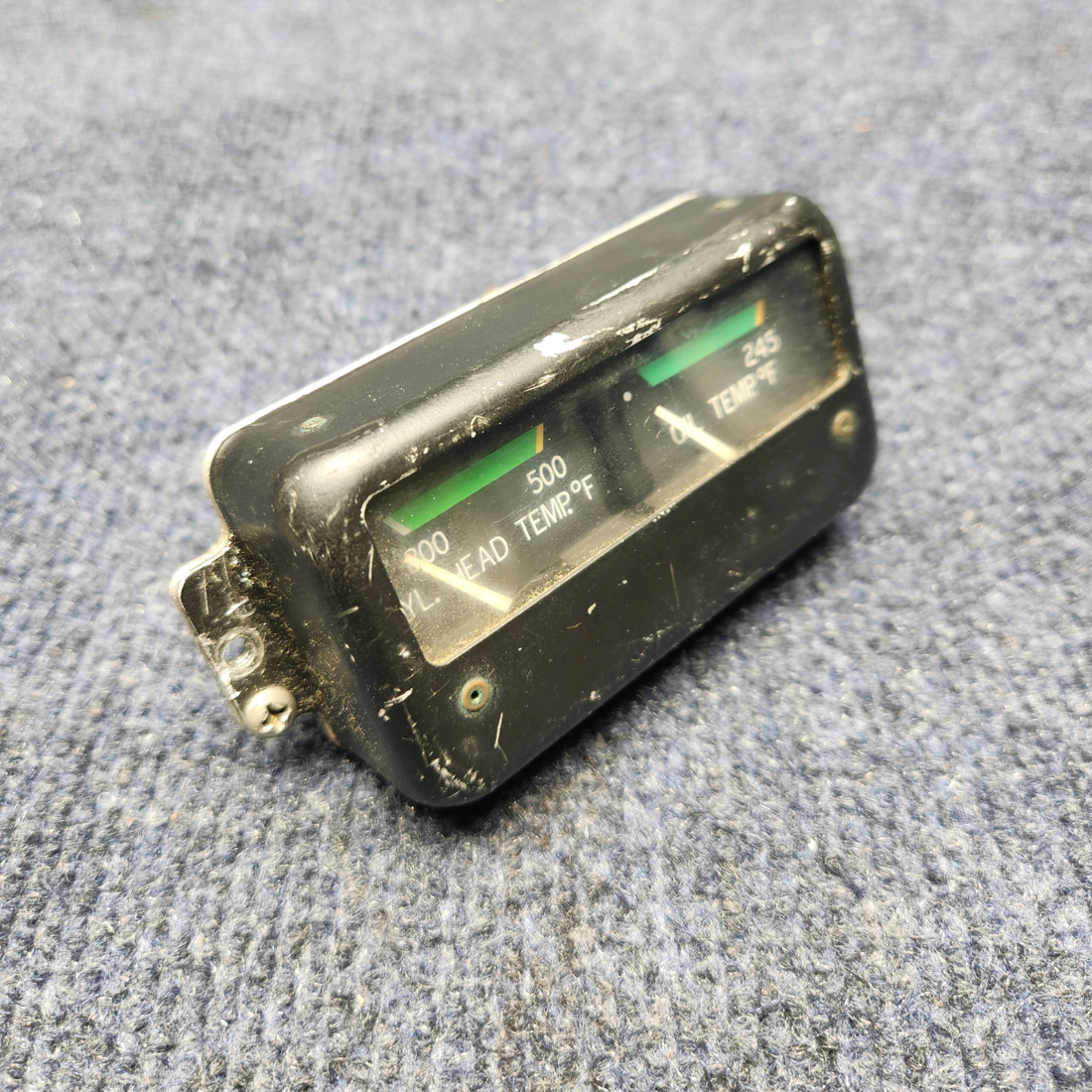 Used aircraft parts for sale, C669561-0101 Rochester CESSNA C172RG CYLINDER AND OIL TEMPERATURE GAUGE CLUSTER