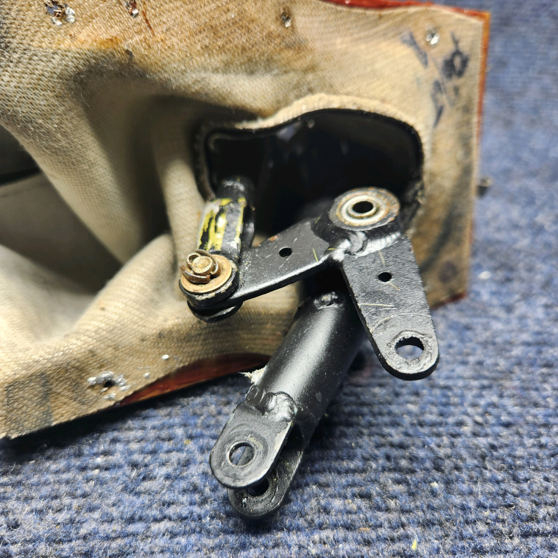 Used aircraft parts for sale, 720016-002 , 915025-000 MOONEY M20J PILOT SIDE RUDDER PEDAL RH