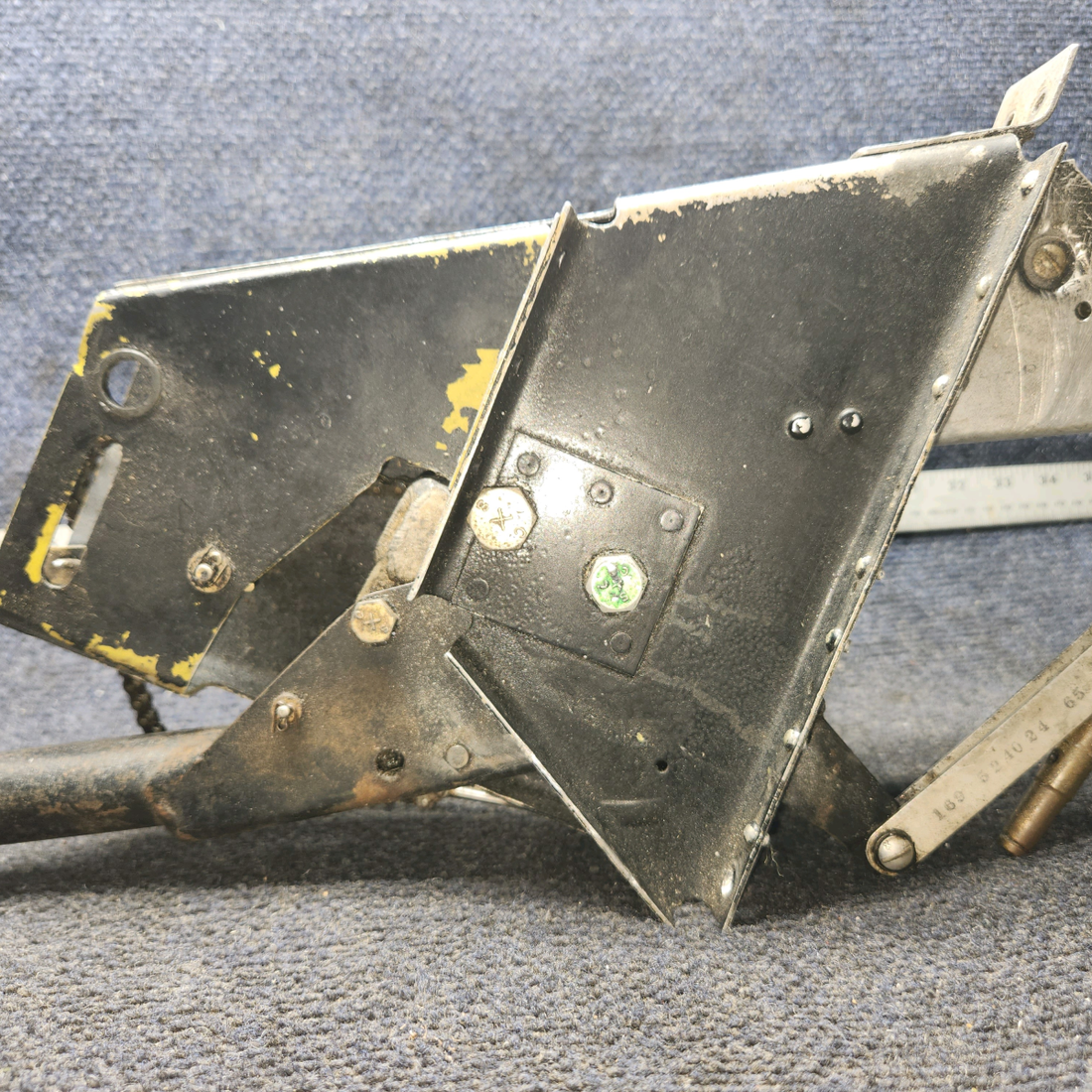 Used aircraft parts for sale, 169-524000-603 Beechcraft C23 SUNDOWNER Flap Control Assembly with Handle