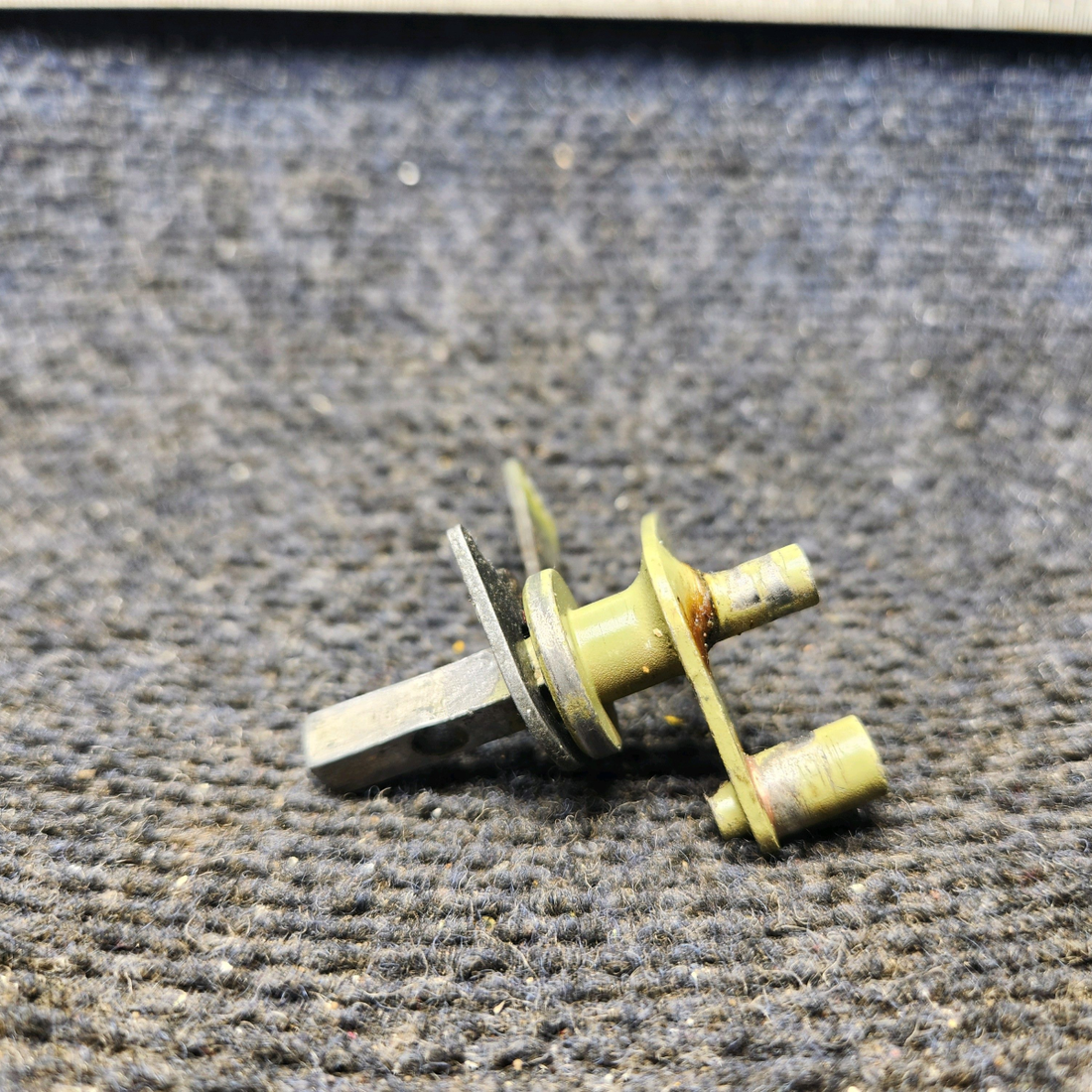 Used aircraft parts for sale, 35-400464 BEECHCRAFT F35 Shaft Assembly