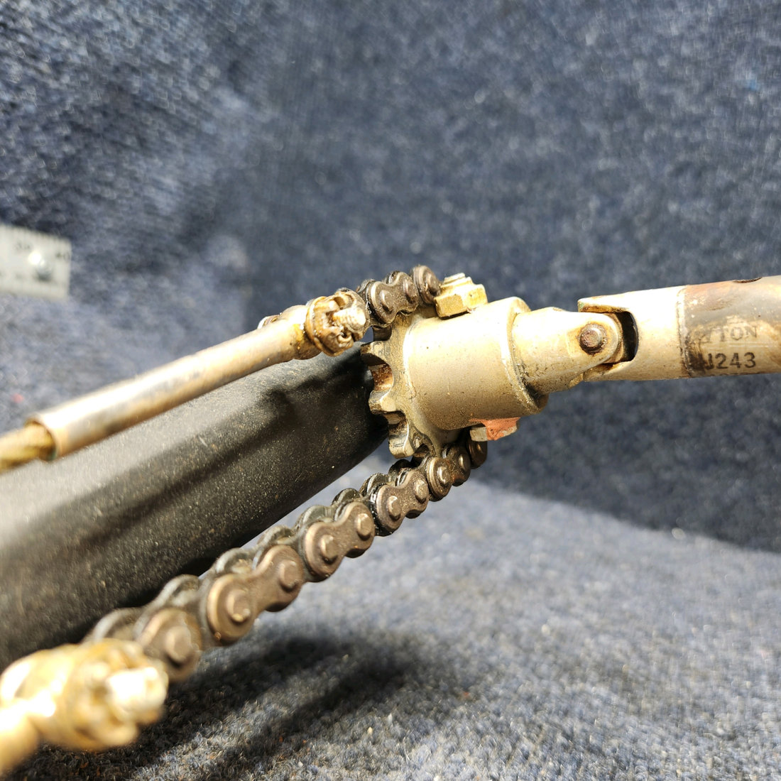 Used aircraft parts for sale, 0511782-16 Cessna 172F Weld Control “Y” Yoke