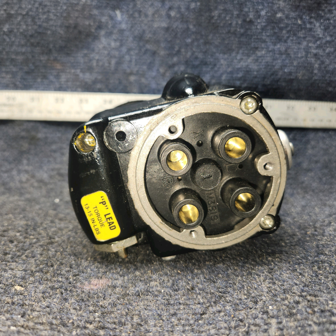 Used aircraft parts for sale, 4370 Lycoming O-320 PIPER PA28-140 Champion Slick Magneto Whit Gear