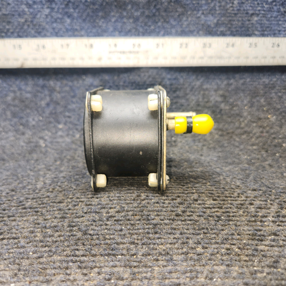 Used aircraft parts for sale, 1G10-1 Airborne Piper PA28-140 Vacuum Gage