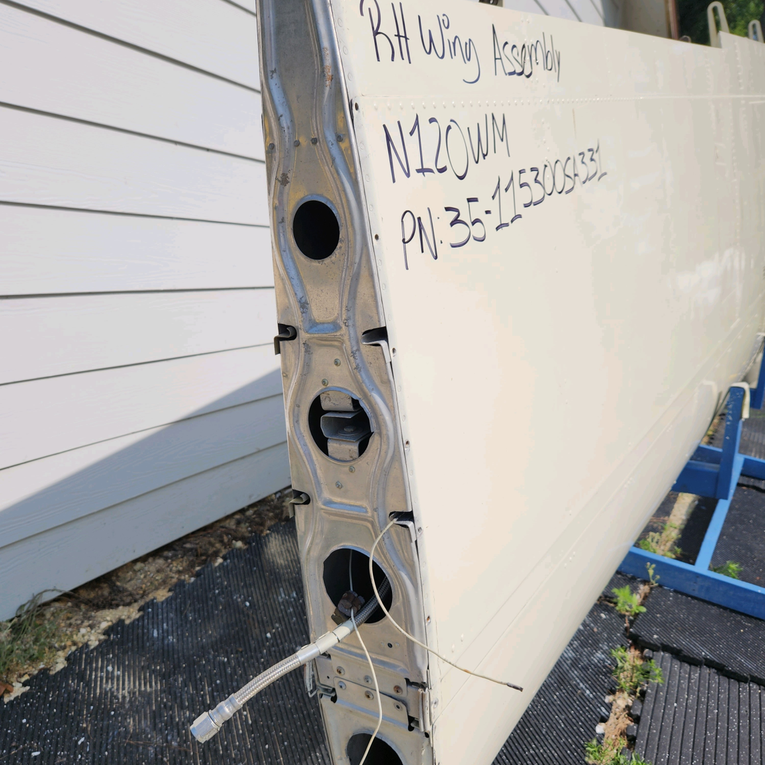 Used aircraft parts for sale, 35-115300 SA331 BEECHCRAFT F35 RH WING ASSEMBLY-OR IS SOLD IN PARTS
