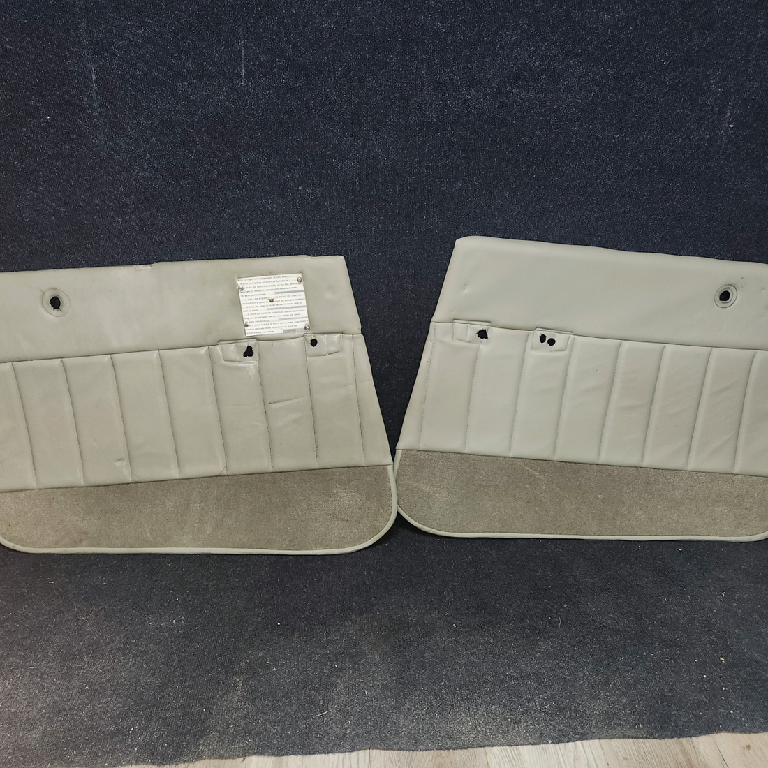 Used aircraft parts for sale, 0700702-15-434 Cessna 182G Full Leather Panels set with carpet