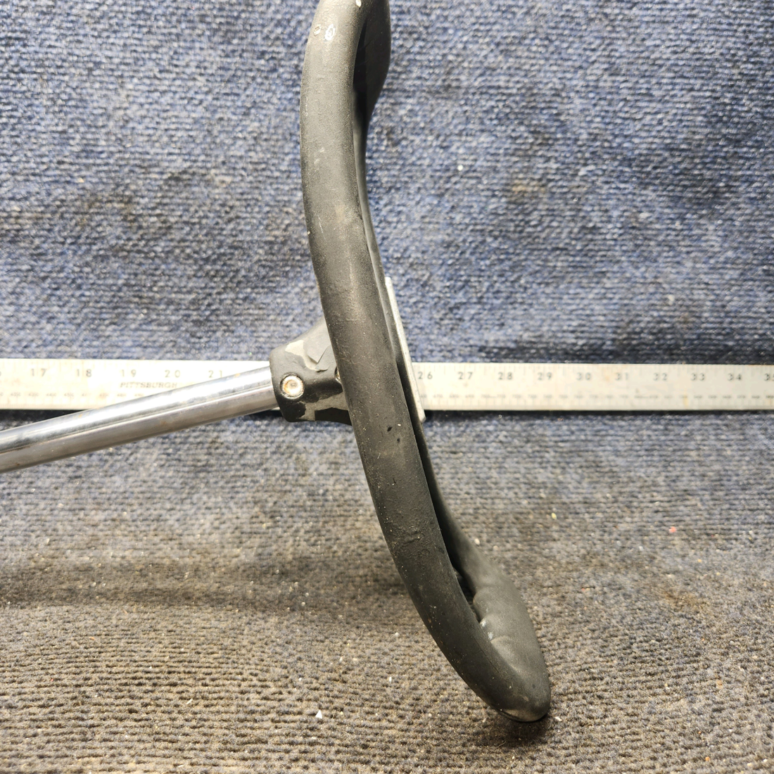 Used aircraft parts for sale, 0513332-201, 0413213-10 Cessna 172F Control Wheel  (L: 15," D: 0.63")