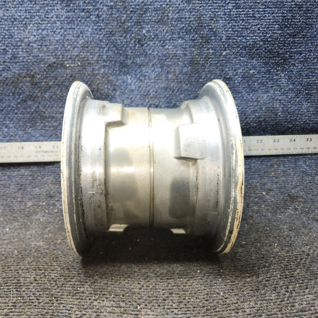 Used aircraft parts for sale, C163005-0201 McCauley cessna 172N Main Landing Gear Wheel
