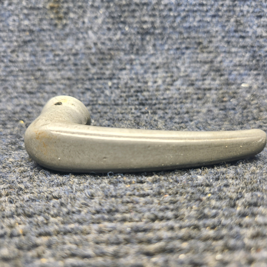 Used aircraft parts for sale, 1040BCH Beechcraft A23A Musketeer Custom III CABIN DOOR LATCH INTERIOR HANDLE