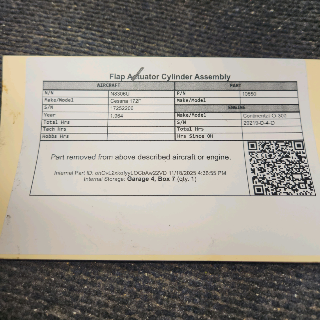 Used aircraft parts for sale, 10650 Cessna 172F Flap Actuator Cylinder Assembly