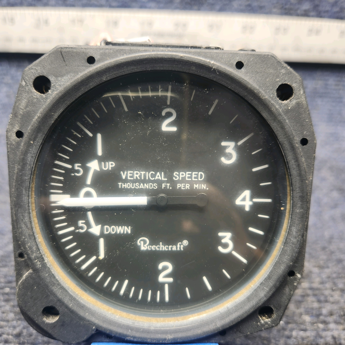 Used aircraft parts for sale, 7040 United Instruments Beechcraft F33A VERTICAL SPEED INDICATOR