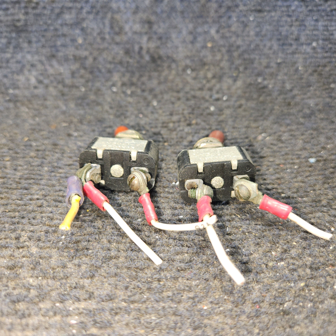 Used aircraft parts for sale, AN3027-1, AN3027-2, AN3021-2 Piper PA-28-140 Toggle Switch - Set of 4
