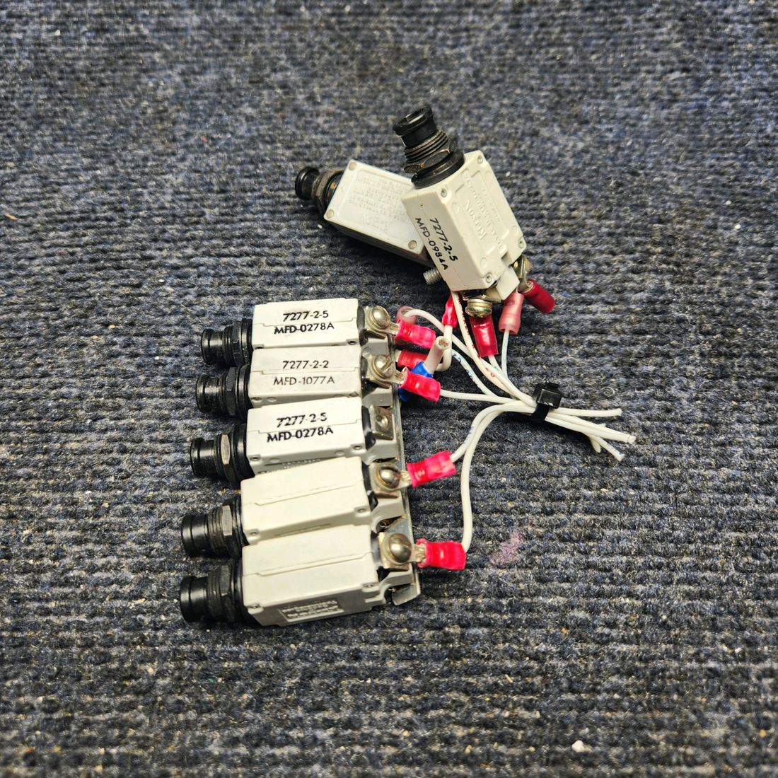 Used aircraft parts for sale, 7277-2-5 / -2 / -10 / -1 MOONEY M20J SET KLIXON CIRCUIT BREAKER THREE 5A -ONE-2A - ONE -10-ONE 7A )NE 1A. TOTAL SEVEN