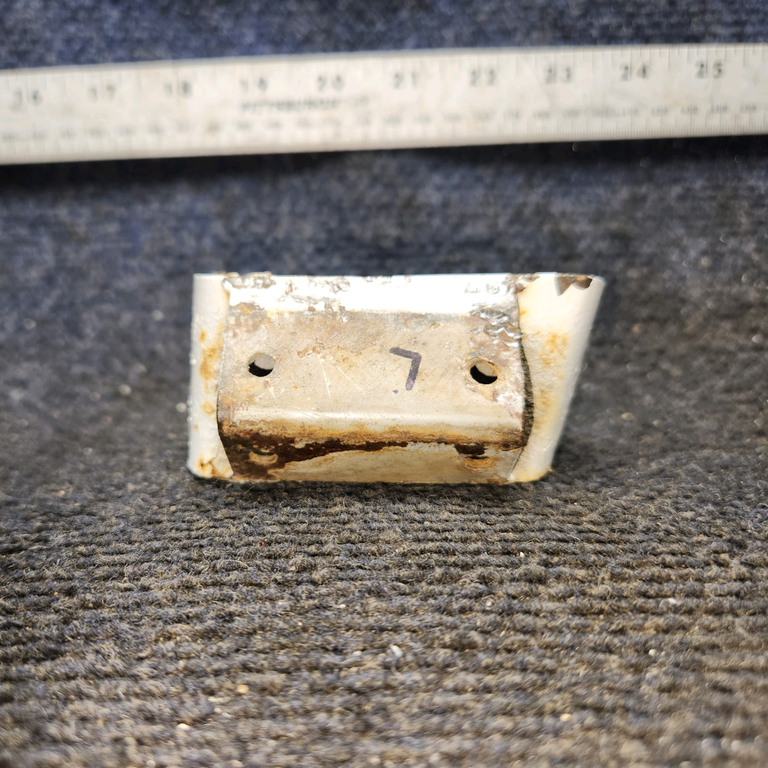 Used aircraft parts for sale, 0541155-1 Cessna 172E Main Landing Gear Step Bracket LH