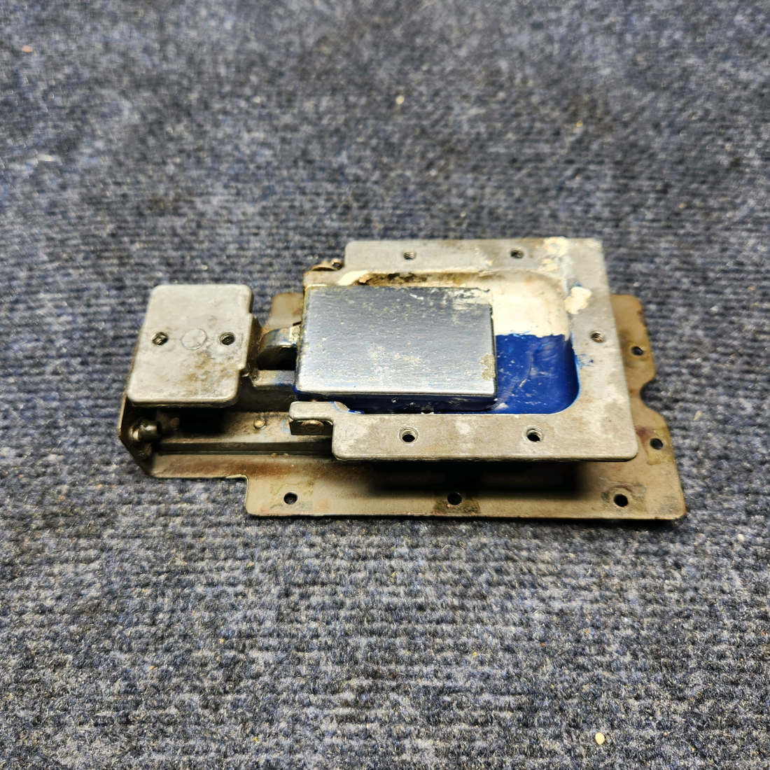 Used aircraft parts for sale, 0517012-7 CESSNA C172RG CABIN DOOR LATCH ASSEMBLY LH