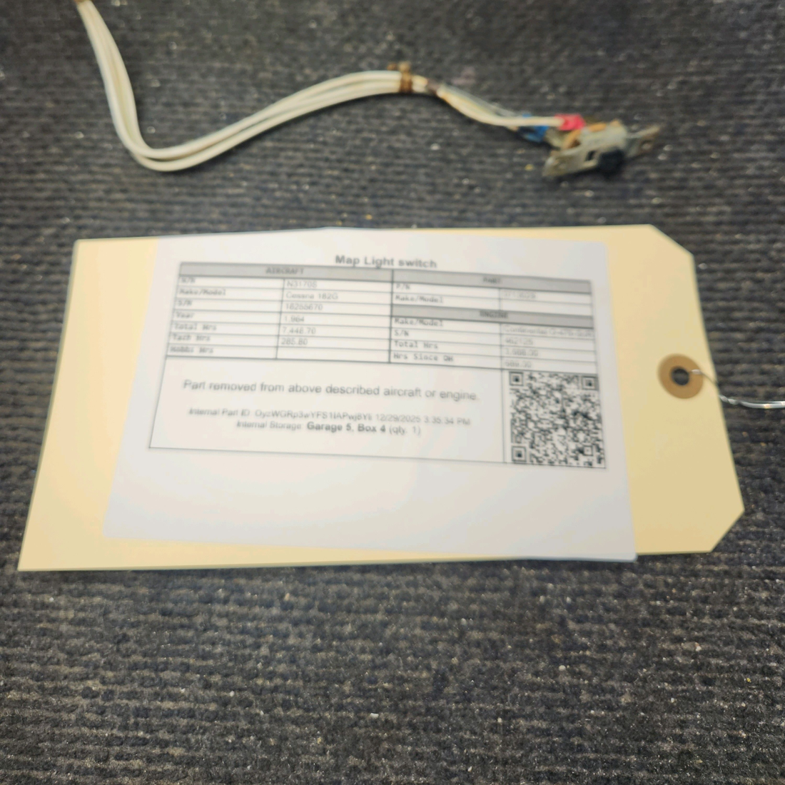 Used aircraft parts for sale, 0713029 Cessna 182G Map Light switch