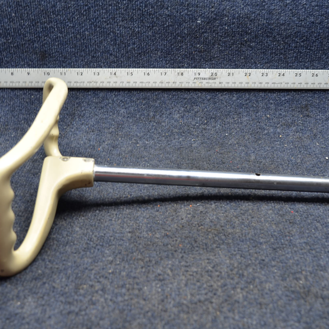 Used aircraft parts for sale, 0513136-1 Cessna C175 CONTROL WHEEL ASSY W/ SHAFT DIAMETER 0.64"