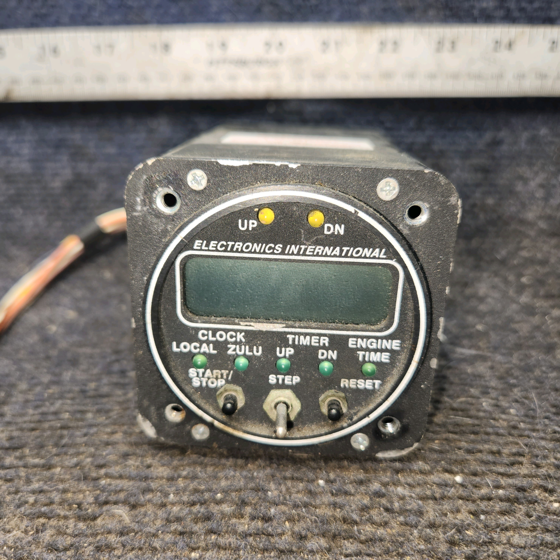 Used aircraft parts for sale, ASC-5A Electronics International piper PA-28-181 Super Clock Indicator
