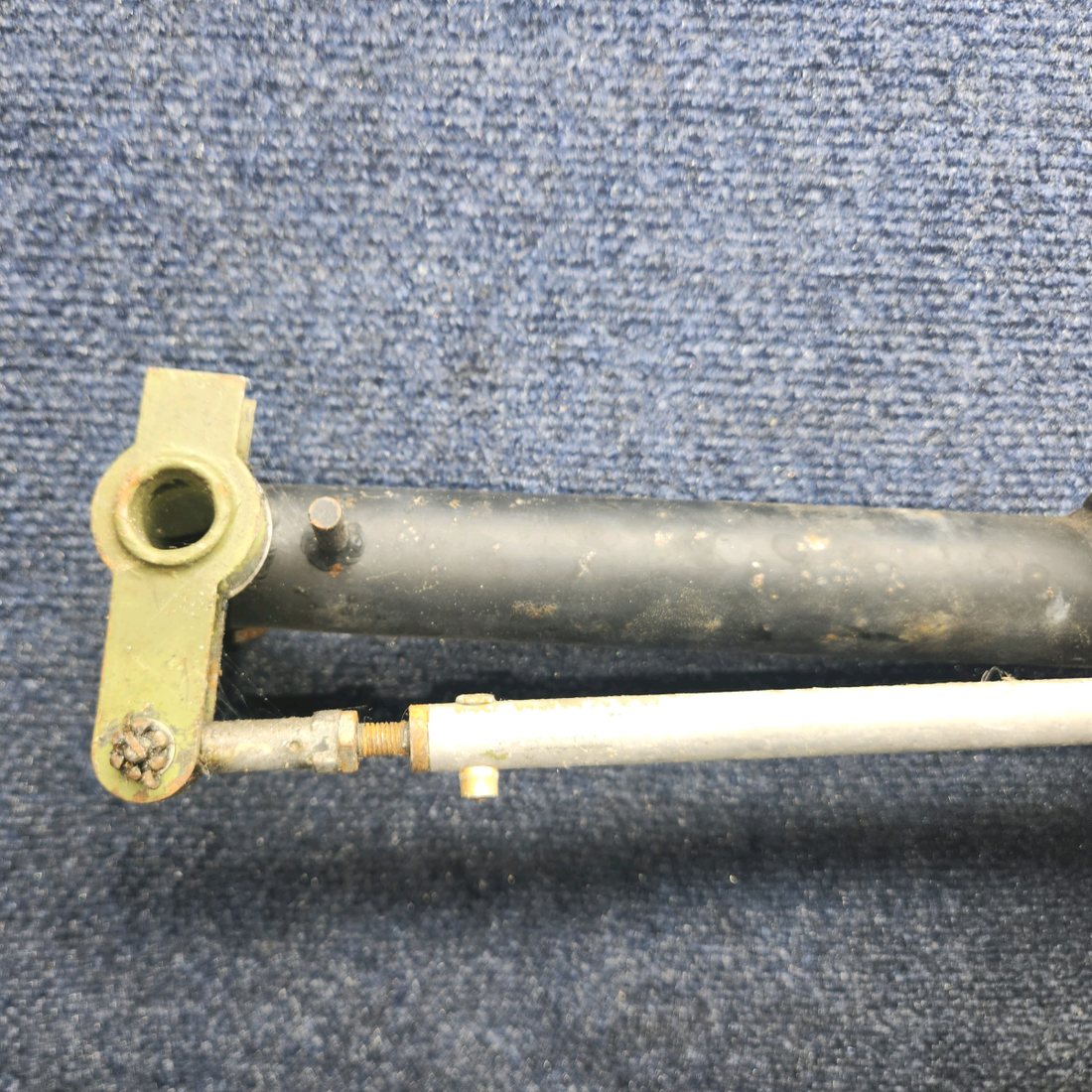 Used aircraft parts for sale, 602104-502 American Gruman A1A CONTROL COLUMN DUAL CONTROL
