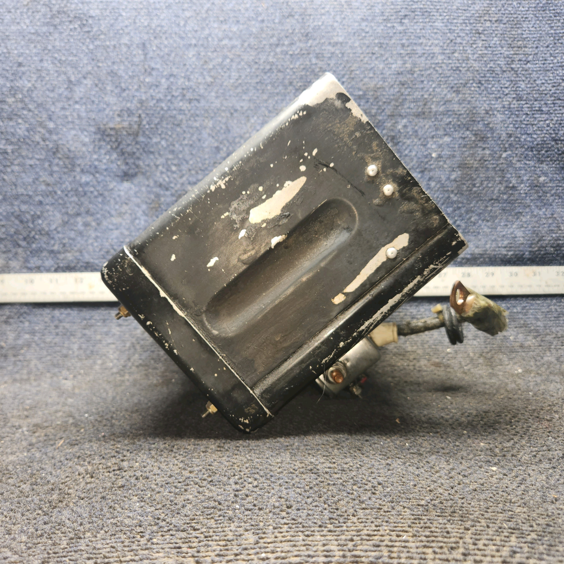 Used aircraft parts for sale, 0413402-6 cessna 150G Battery Box Bottom