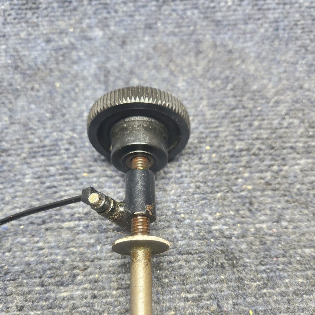 Used aircraft parts for sale, 65837-002 PIPER PA28-161 Warrior III RUDDER TRIM ADJUSTMENT ASSEMBLY (WITH KNOB)
