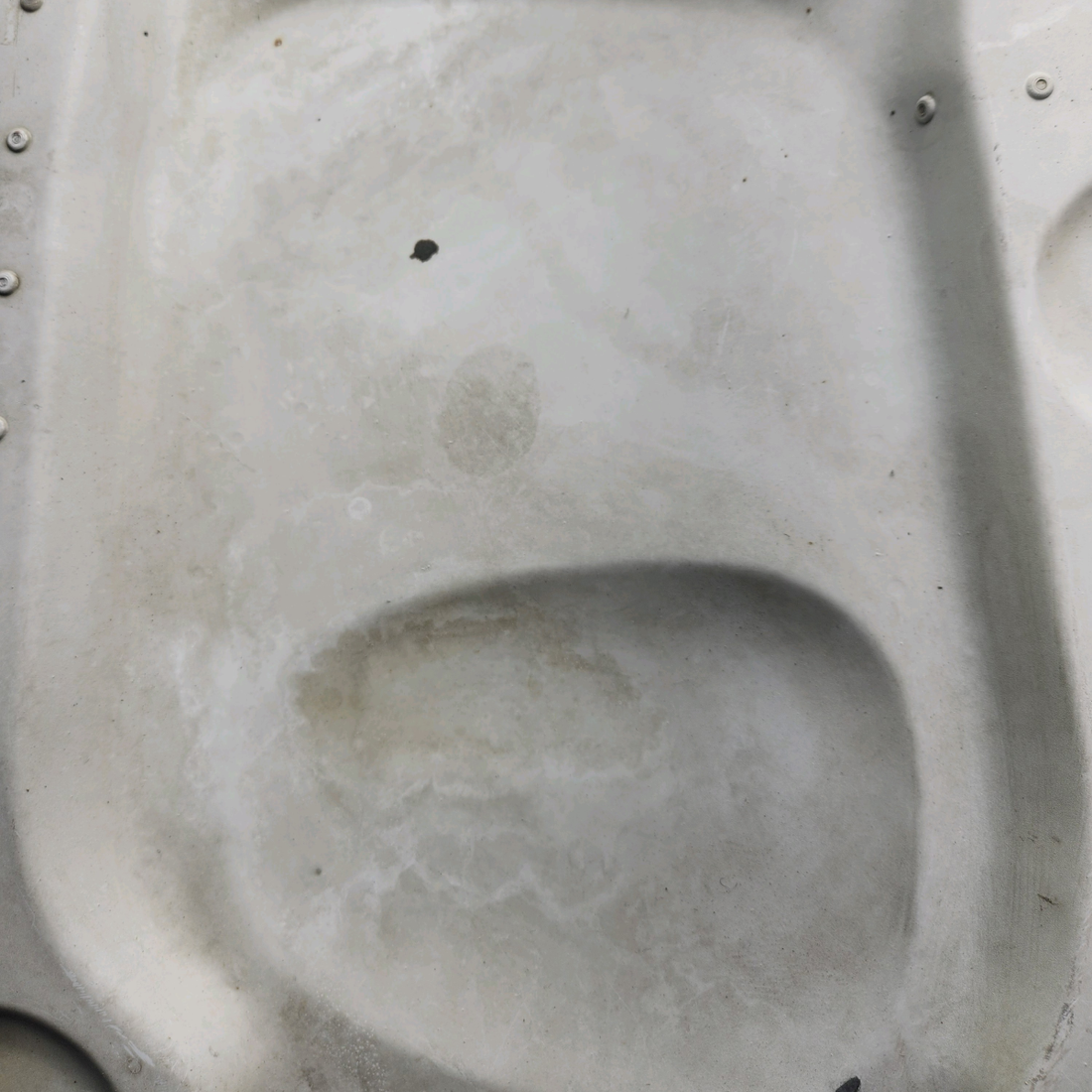 Used aircraft parts for sale, 35-815055-165 Beechcraft F33A MAIN GEAR DOOR INBOARD RH HAS  SCRATCHES & DENTS SEE PICS