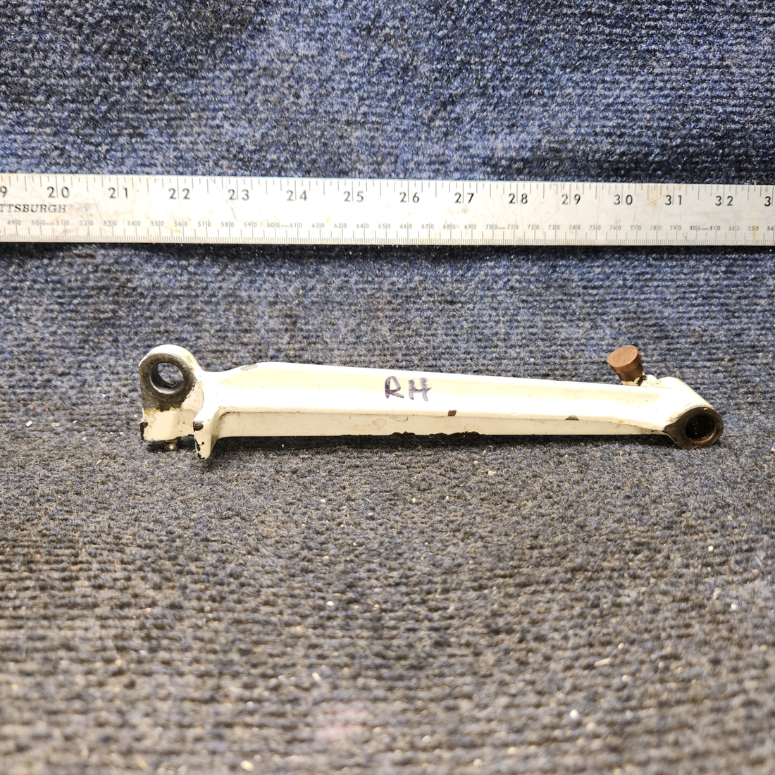 Used aircraft parts for sale, 35-815155-611 BEECHCRAFT F35 Leg Assy Main Gear Retract - RH