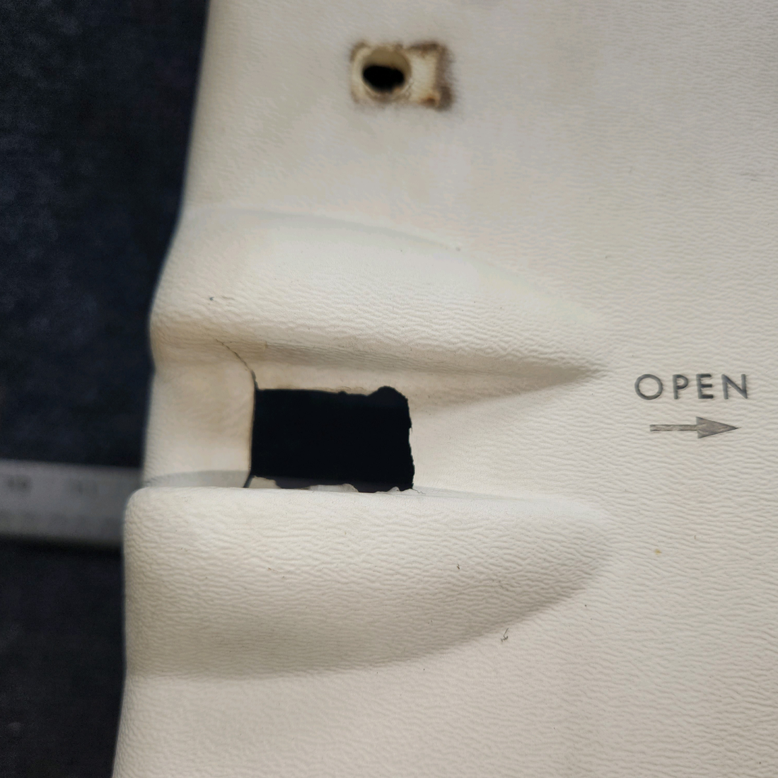 Used aircraft parts for sale, 0700114-35 Cessna 172F Baggage Door Panel