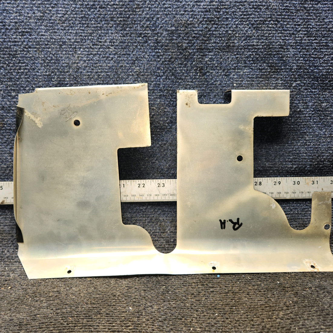 Used aircraft parts for sale, 0513058-1 Cessna 172F Rudder Bar Shield RH