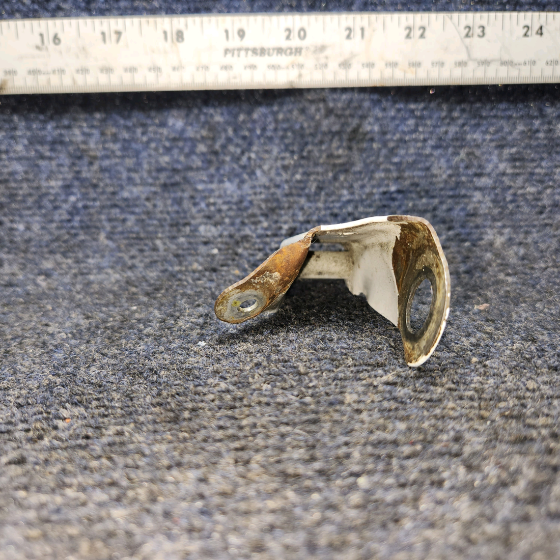 Used aircraft parts for sale, 21068-00 PIPER PA-24-250 Bracket - Gear Door LH