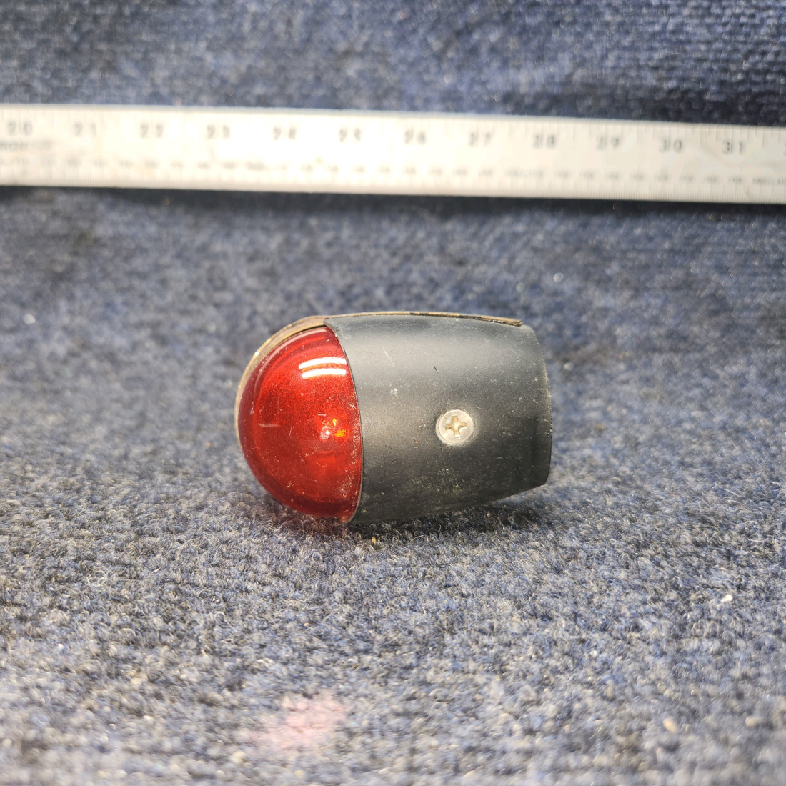 Used aircraft parts for sale, 30-0009-35 American Gruman A1A CRIMES WING POS LIGHT 12 VOLTS