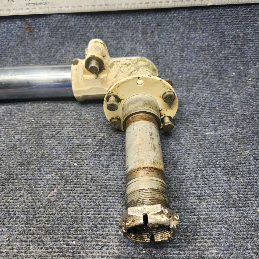 Used aircraft parts for sale, 35-815260-3 Beechcraft F33A LOWER MAIN GEAR SHOCK ABSORBER LH