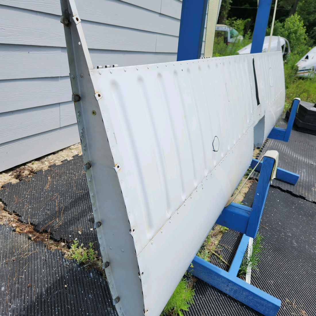 Used aircraft parts for sale, 38400-003 Piper PA32RT-300 HORIZONTAL STABILATOR ASSEMBLY SEE PHOTOS