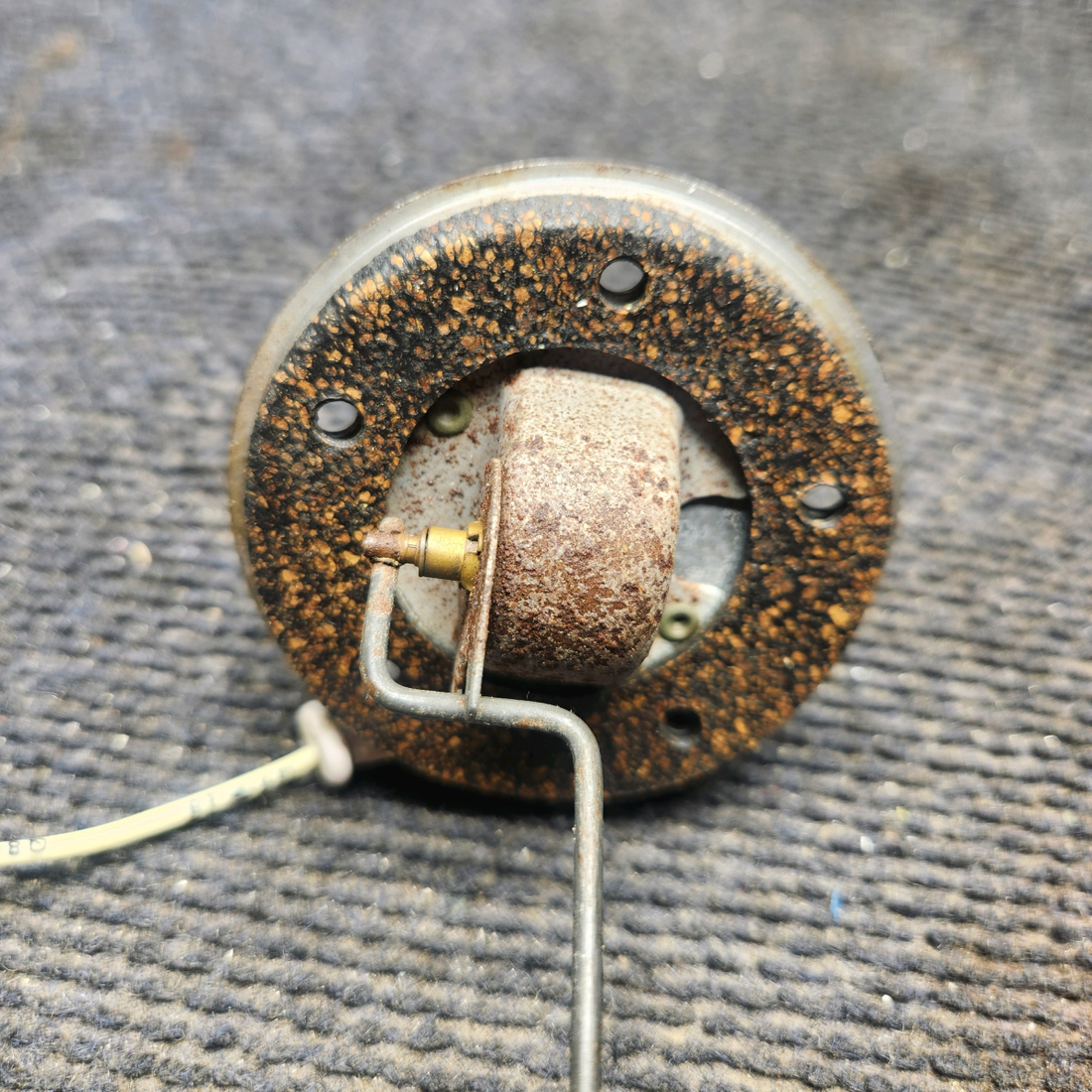 Used aircraft parts for sale, 5640556 Beechcraft 35-33 Main Fuel Sender Transmitter LH