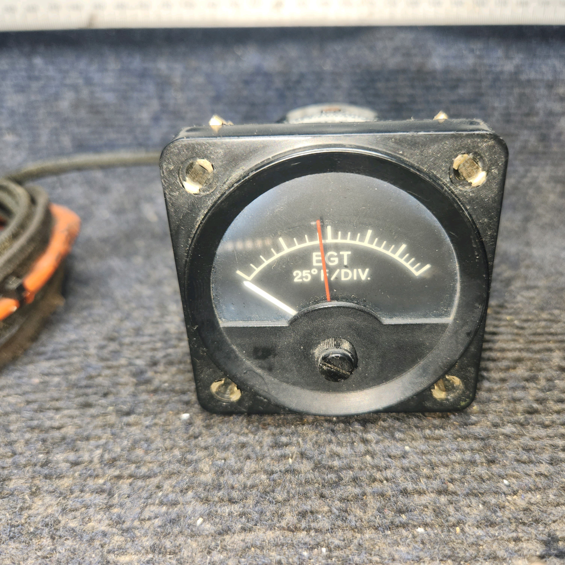 Used aircraft parts for sale, 202A 7A Alcor Aviation Piper PA28RT-201 EGT Gauge W/ Probe