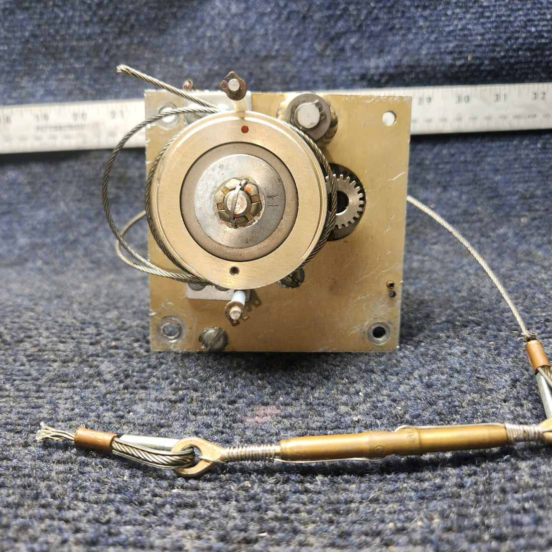 Used aircraft parts for sale, 1D414-194R Century BEECHCRAFT 95-55B Autopilot Pitch Servo 28 VLTS.