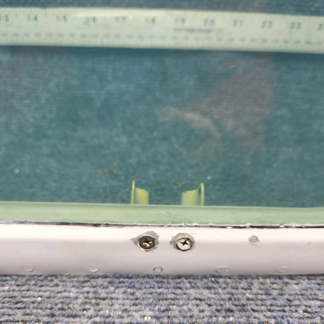 Used aircraft parts for sale, 002-430053-2 Beechcraft F33A CENTER WINDOW ASSEMBLY RH (TINTED)